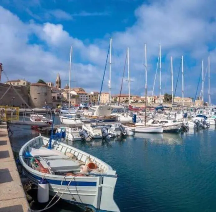 Apartment Luxury Home Near The Beach Private Parking Space Alghero Italy